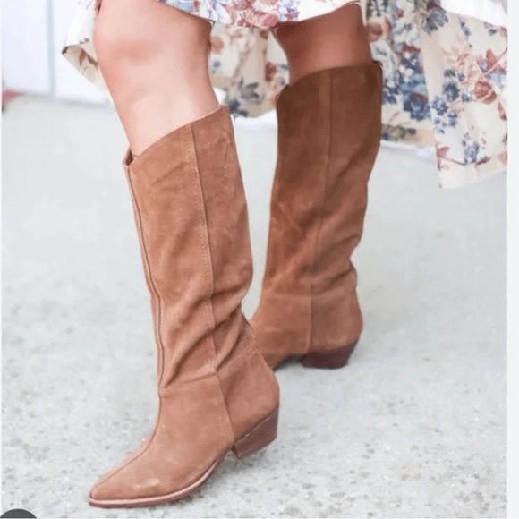Free People Sway Low Slouch Boot Size 7.5 - Picture 1 of 4